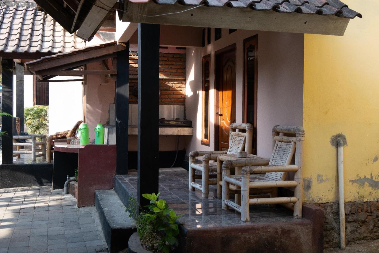 Ramdan Homestay Kuta  Luaran gambar