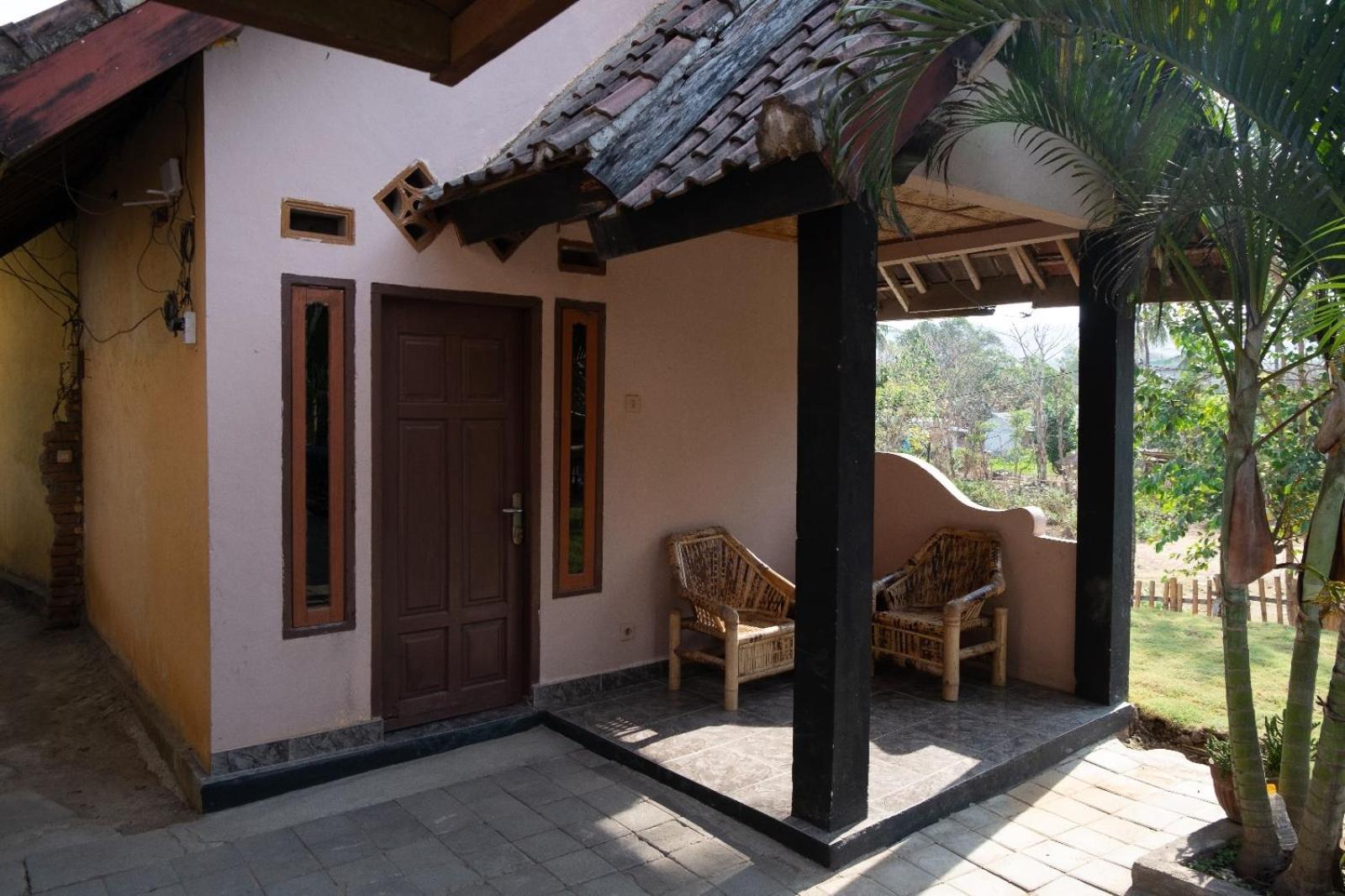 Ramdan Homestay Kuta  Luaran gambar