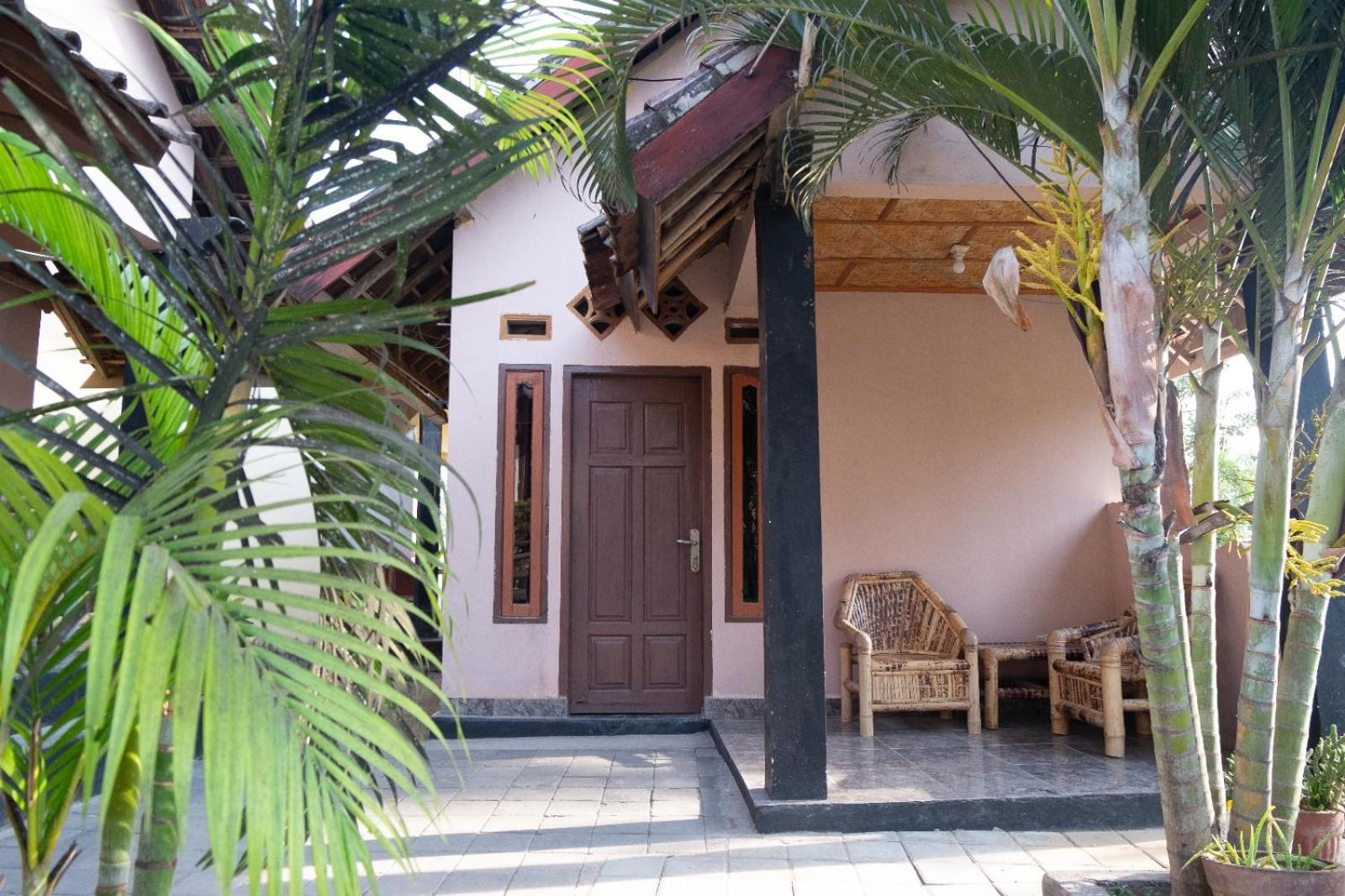 Ramdan Homestay Kuta  Luaran gambar