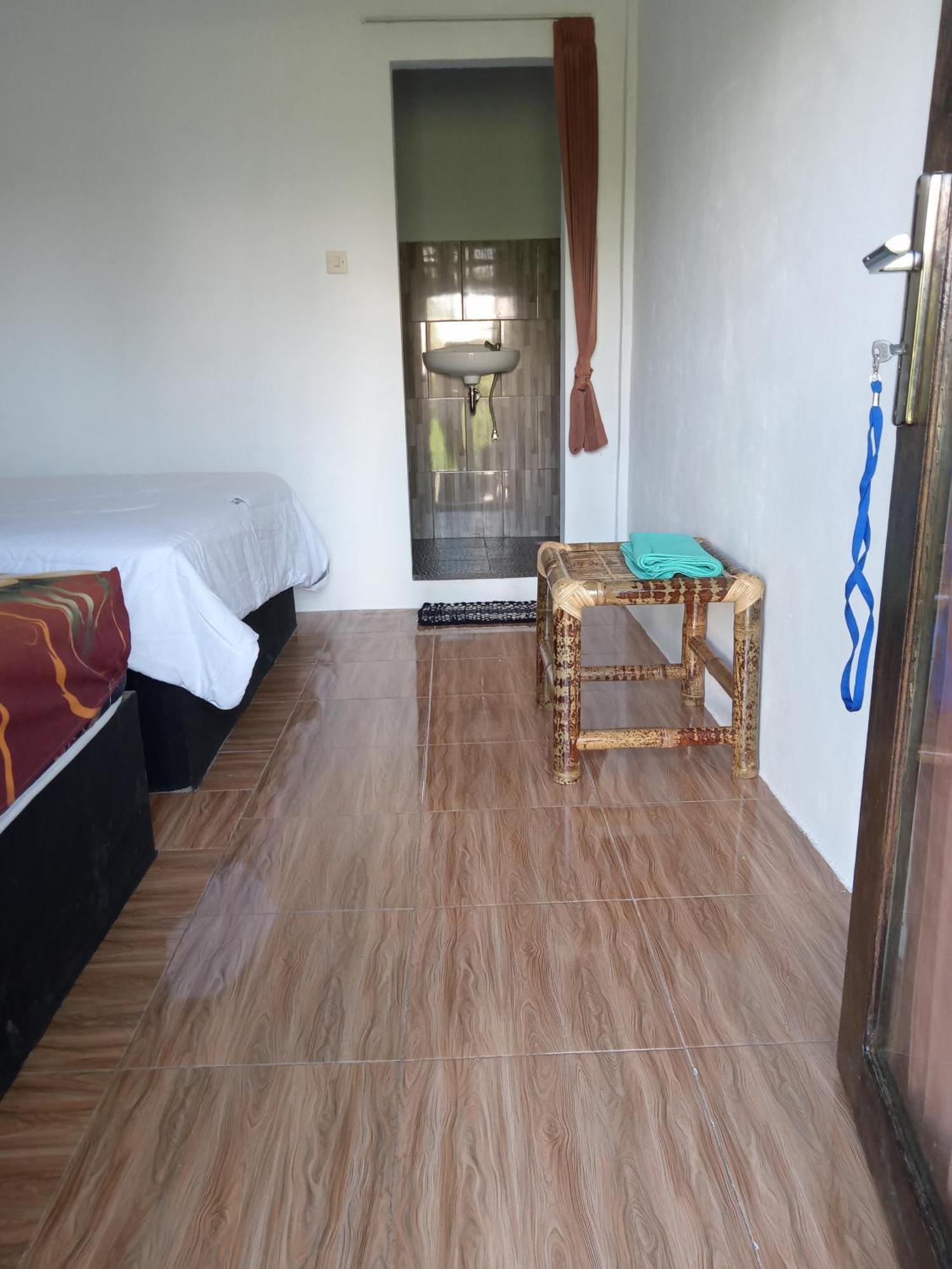 Ramdan Homestay Kuta  Luaran gambar