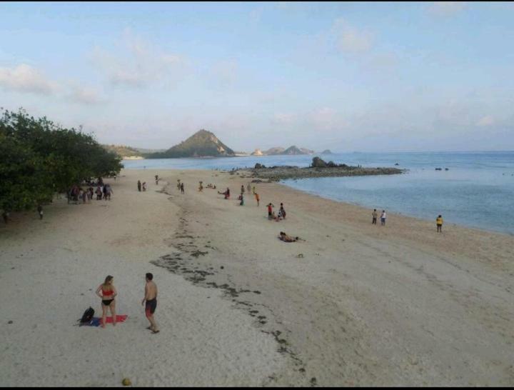 Ramdan Homestay Kuta  Luaran gambar